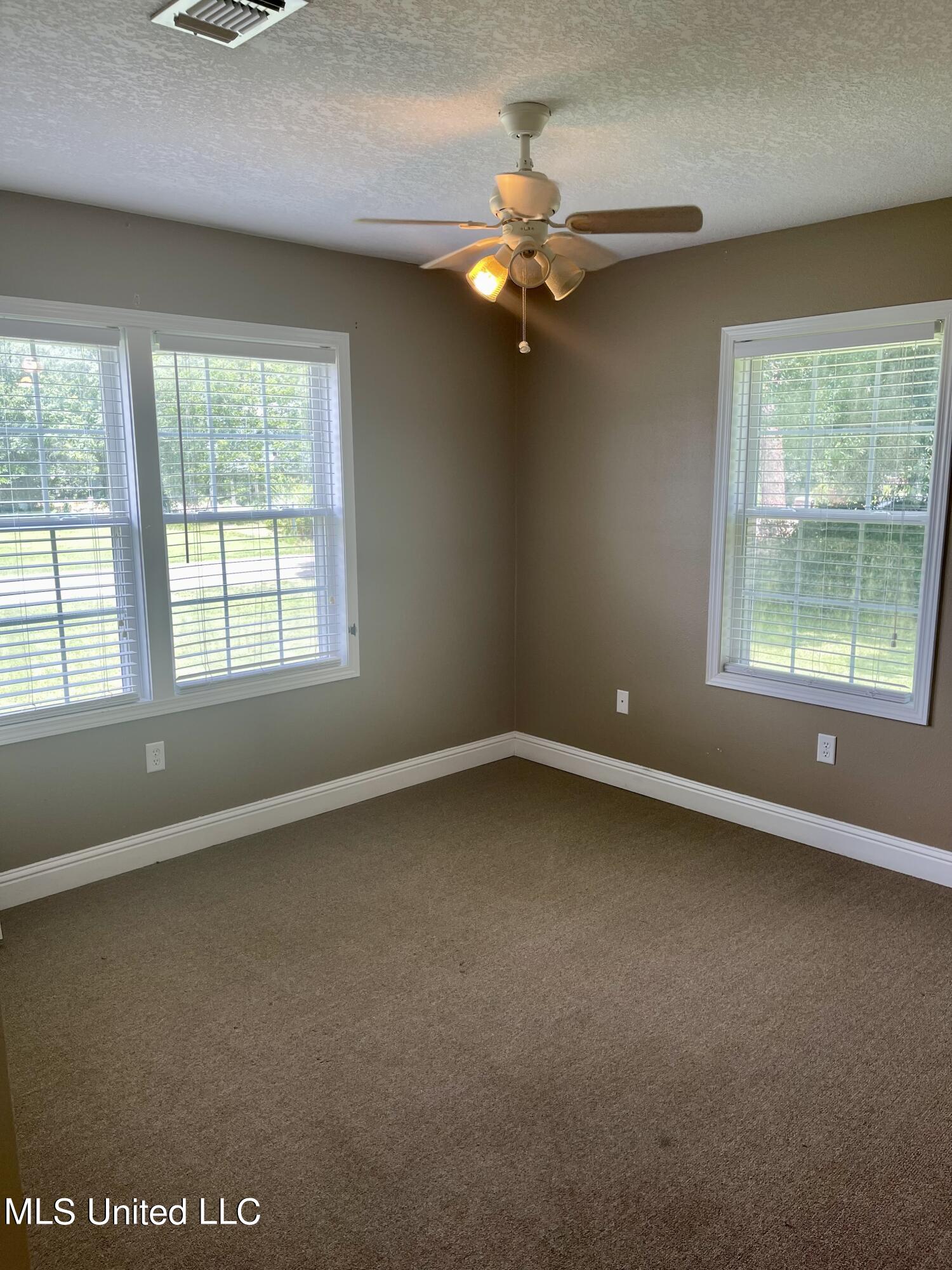 3210 Quave Road D'Iberville, MS 39540 - Photo 13 of 17 IMG_0380