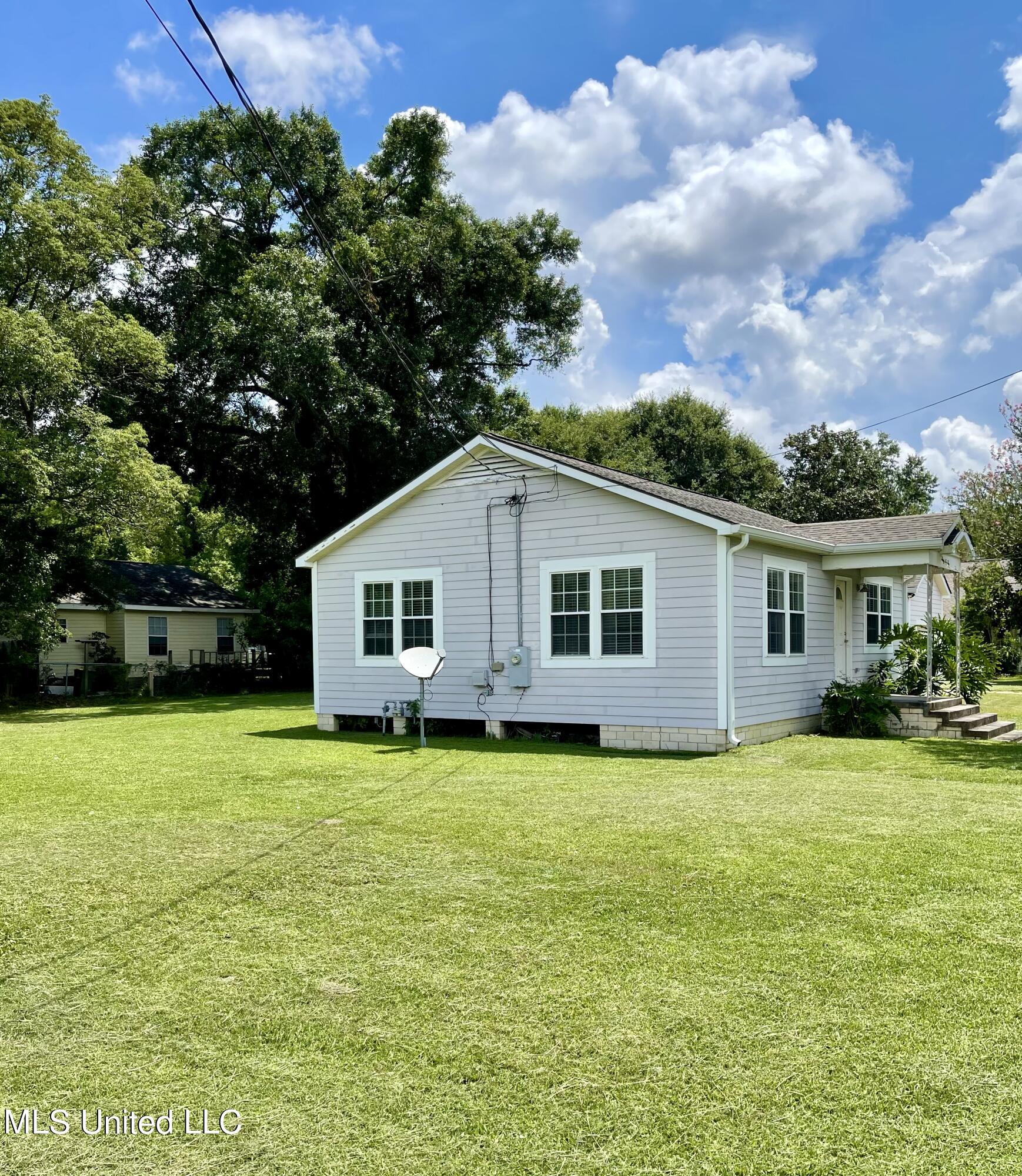 3210 Quave Road D'Iberville, MS 39540 - Photo 17 of 17 IMG_0373