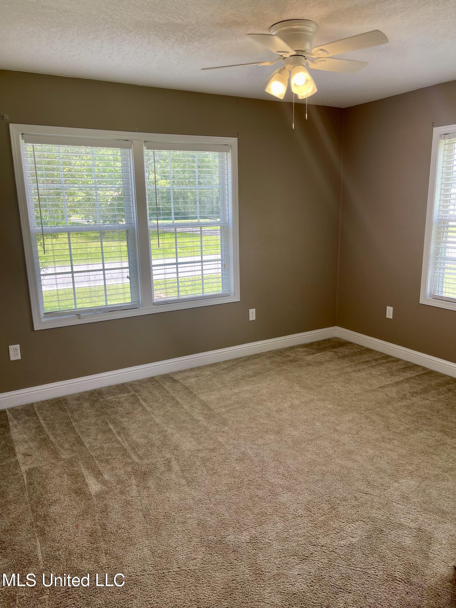 3210 Quave Road D'Iberville, MS 39540 - Photo 10 of 17 IMG_0384