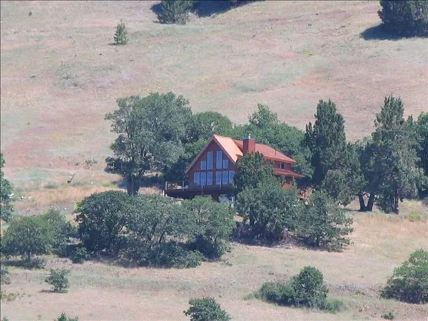 $845,000 | 12673 Highway 99 South, Ashland, OR 97520