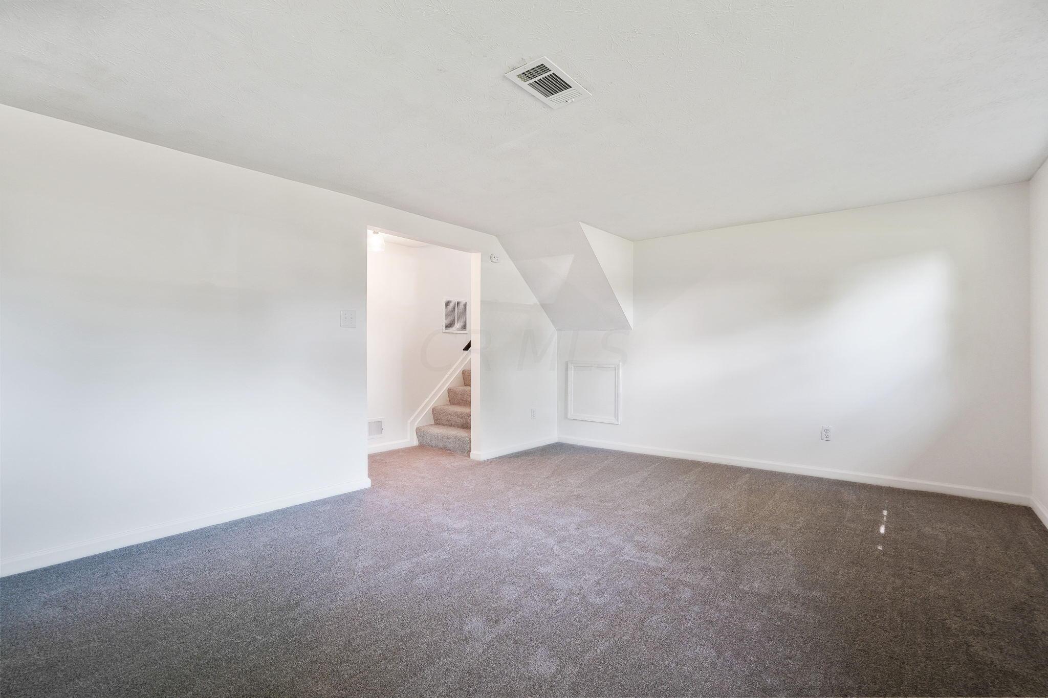 3827 Edendale Road Columbus, OH 43207 - Photo 28 of 32 Perfect Family Room or Rec Area
