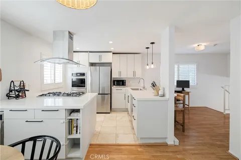 $985,000 | 2118 Grant, Unit 1, Redondo Beach, CA 90278
