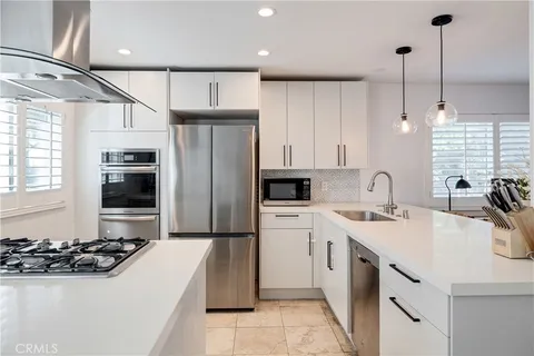 $985,000 | 2118 Grant, Unit 1, Redondo Beach, CA 90278