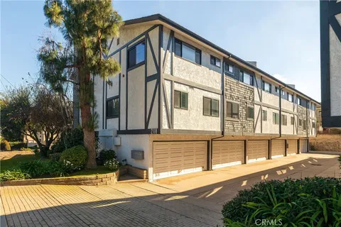 $985,000 | 2118 Grant, Unit 1, Redondo Beach, CA 90278
