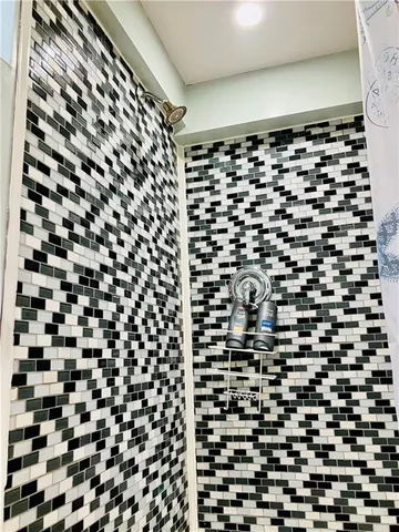 a close view of sink