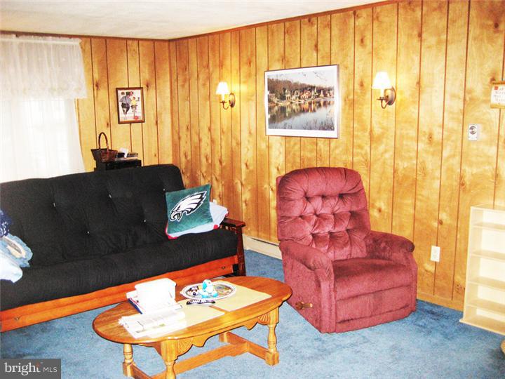 5 Robin Road Holland, PA 18966 - Photo 11 of 16 Bedroom 4