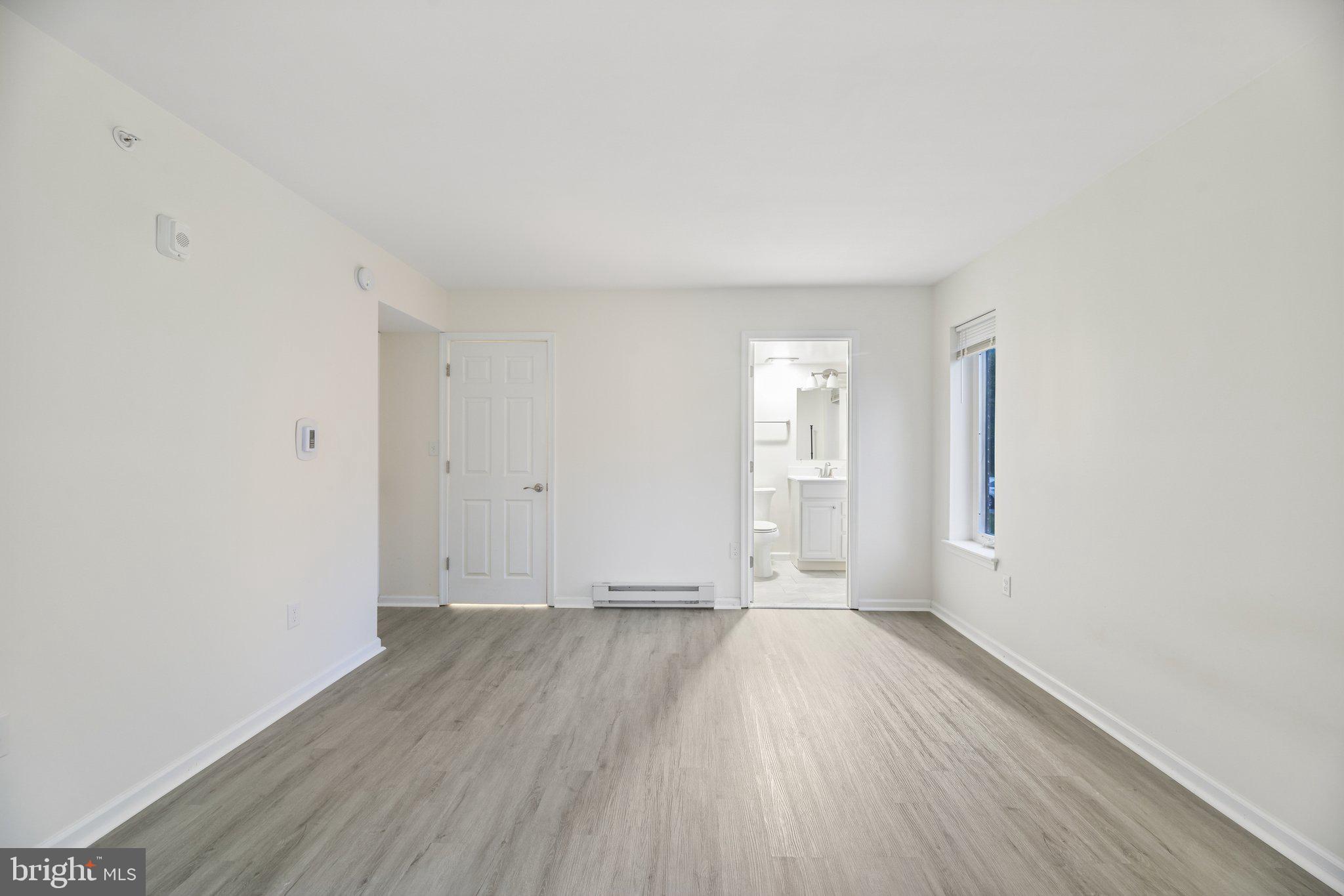15210 Elkridge Way, Unit 911K Silver Spring, MD 20906 - Photo 20 of 37 Primary Bedroom