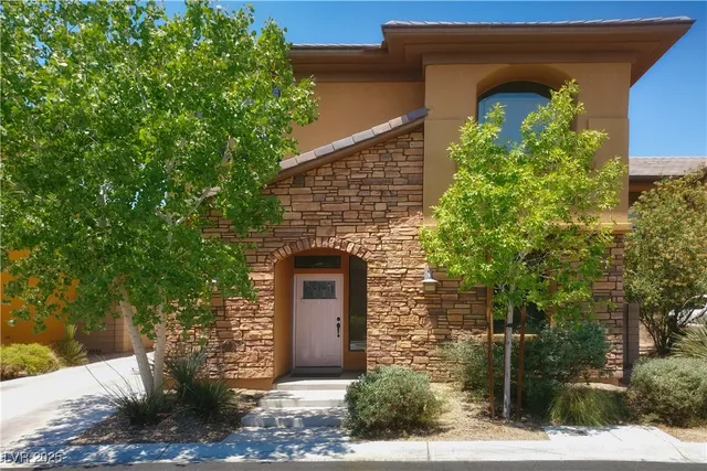 $2,300 | 3933 Bagua Court, Las Vegas, NV 89129