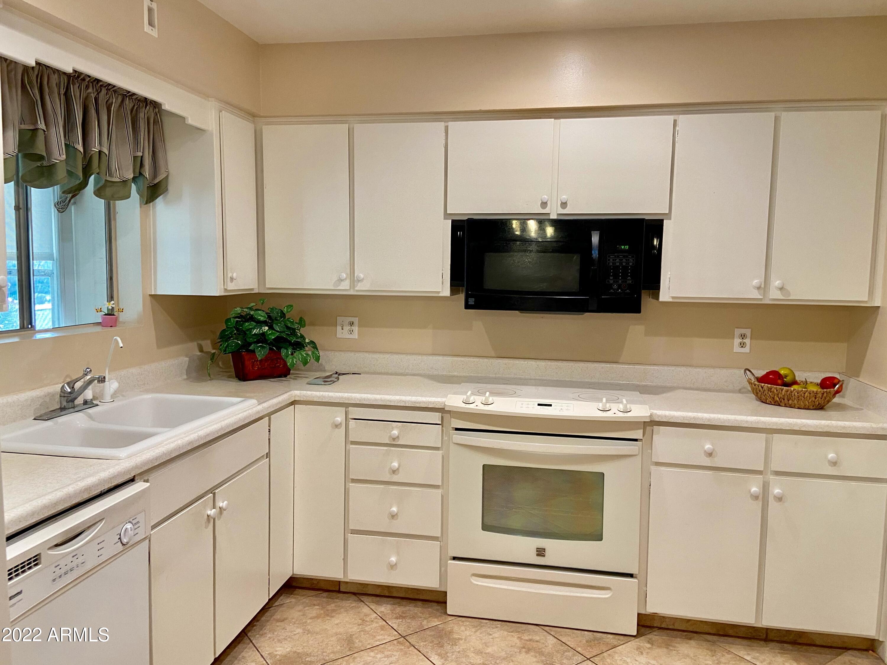 5833 East Decatur Street Mesa, AZ 85205 - Photo 9 of 31