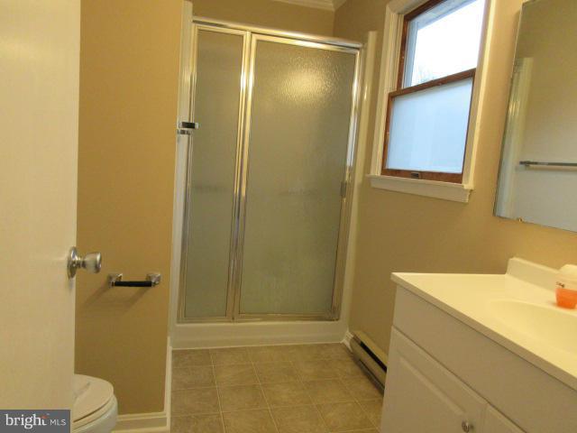 5590 Newton Road Preston, MD 21655 - Photo 16 of 18 Bath (Master)