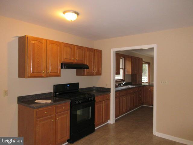 5590 Newton Road Preston, MD 21655 - Photo 7 of 18 Kitchen