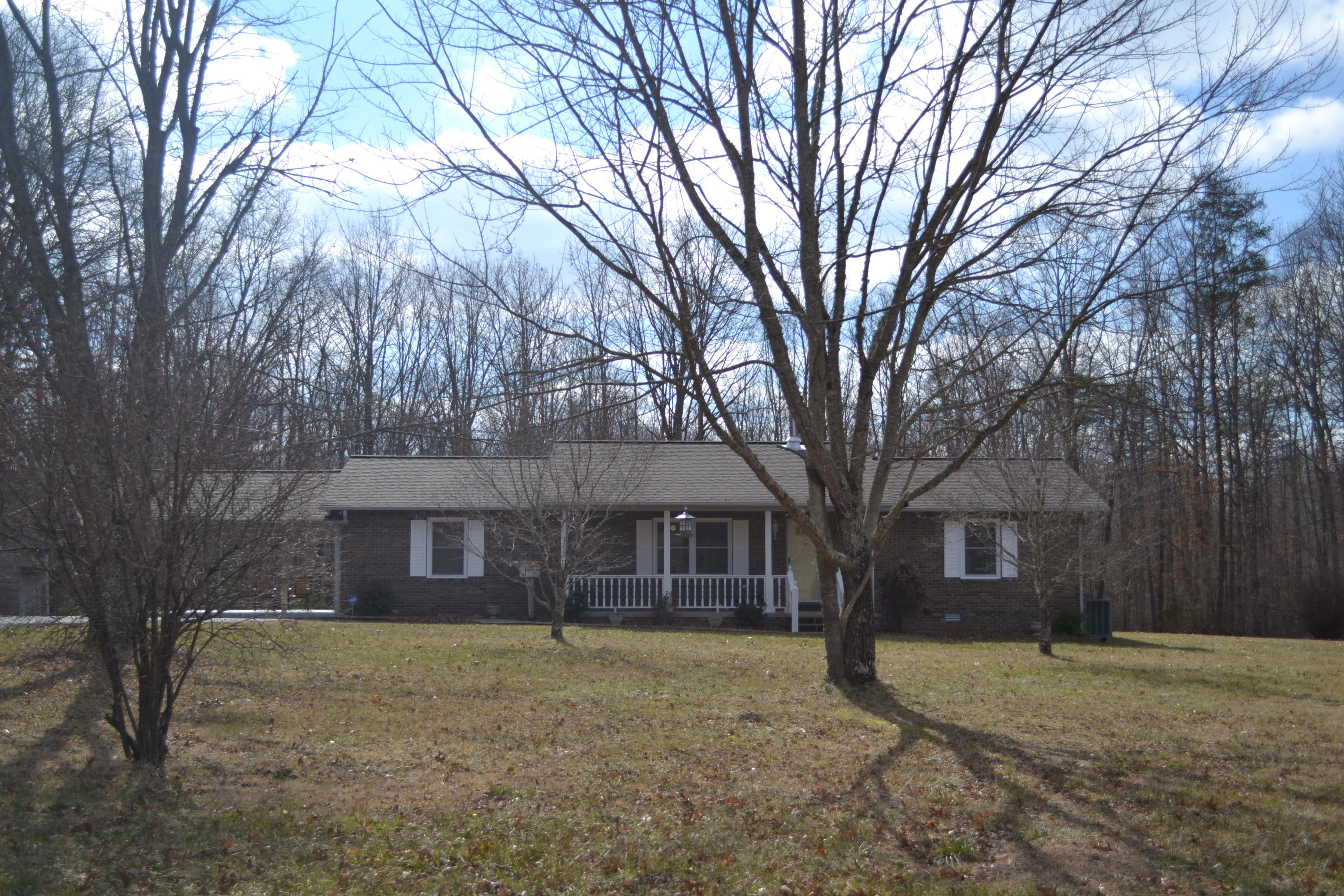 945 Kilby Road Clarkrange, TN 38553 - Photo 40 of 40 Front of House