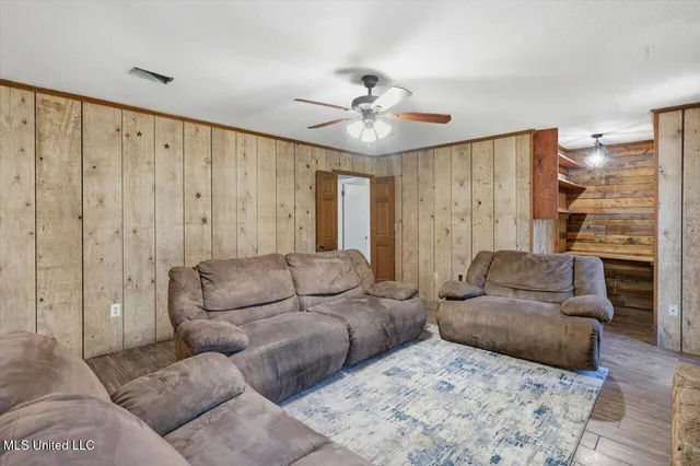 $165,000 | 149 Oak Park Drive, Forest, MS 39074