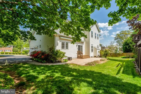 $899,000 | 309 Ayrlee Avenue Northwest, Leesburg, VA 20176