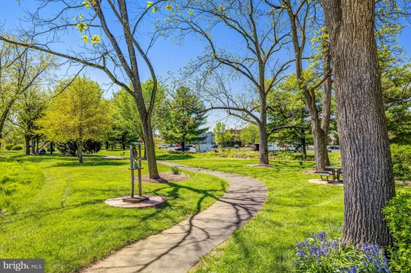 $899,000 | 309 Ayrlee Avenue Northwest, Leesburg, VA 20176
