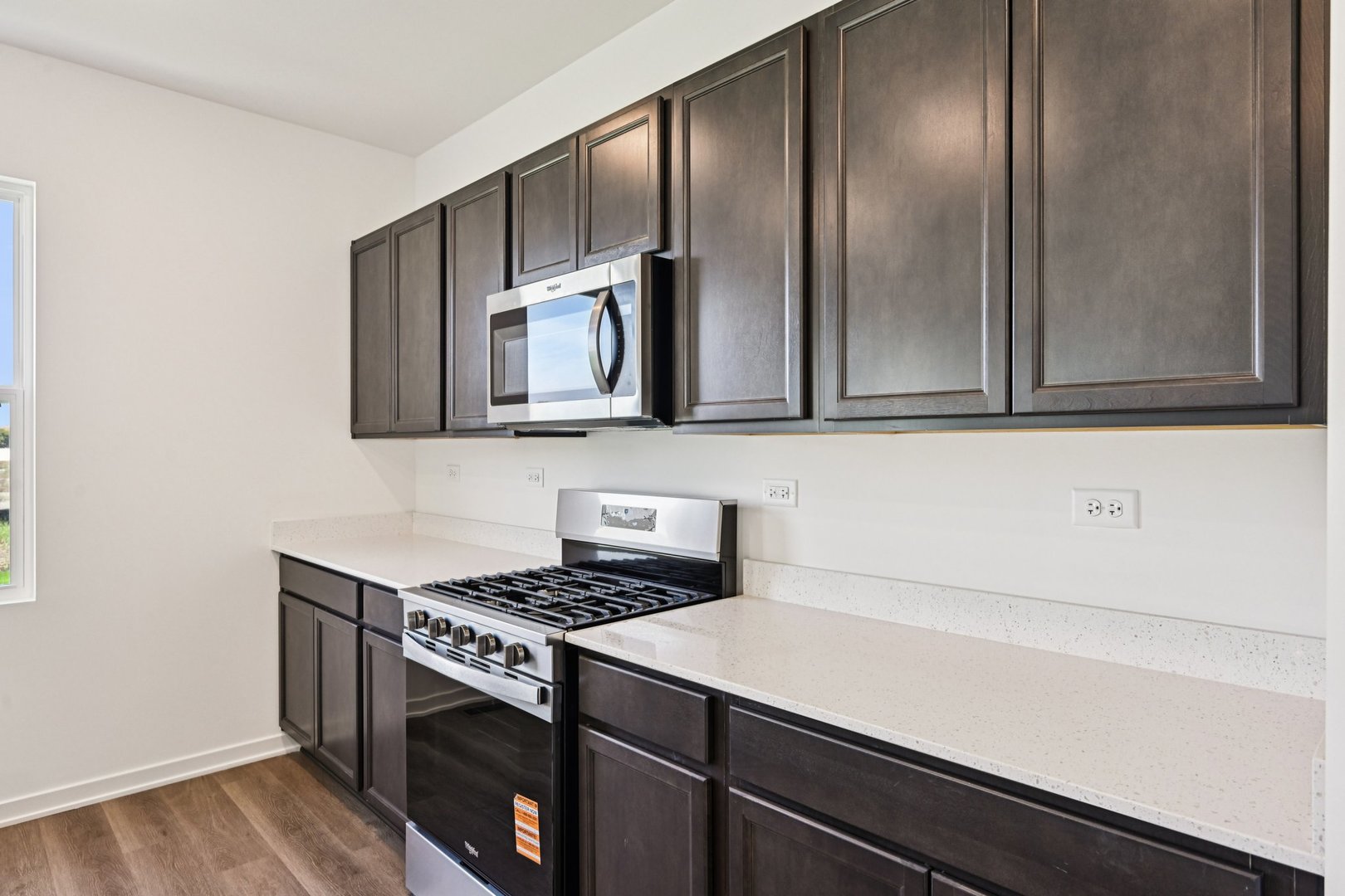 3006 Old Castle Road Joliet, IL 60435 - Photo 13 of 37