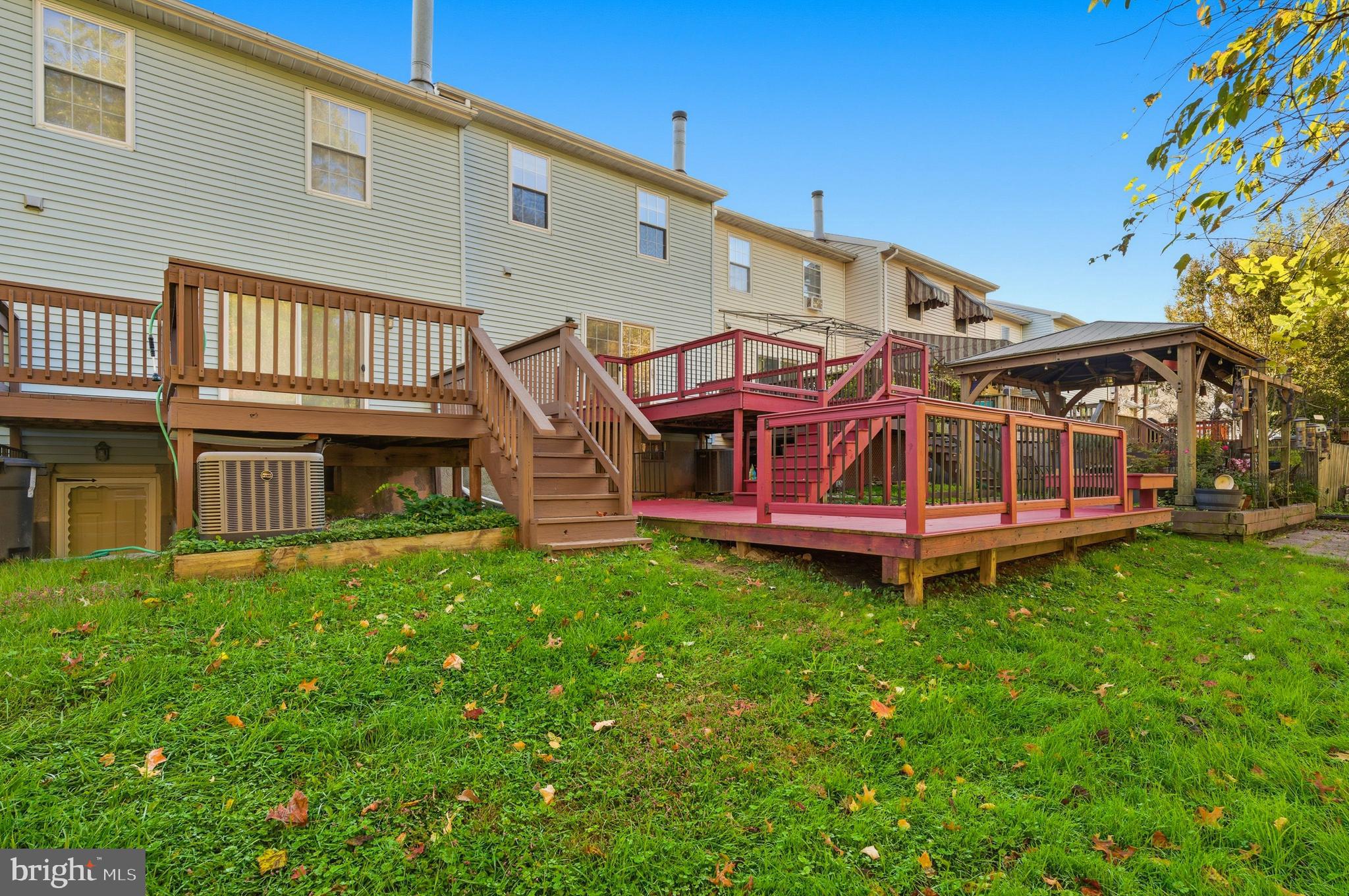 6 Offspring Court Perry Hall, MD 21128 - Photo 36 of 39 Quiet living and easy entertaining