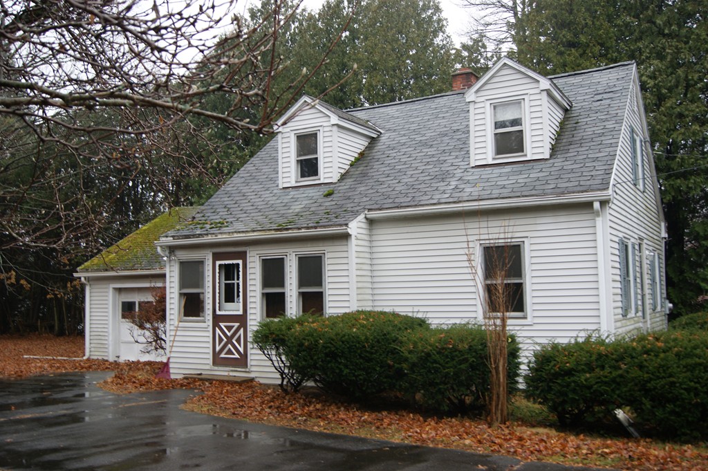 141 Bay Road Hadley, MA 01035 - Photo 1 of 4 Gallery Image 1