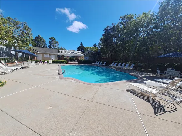 $3,450 | 2800 Plaza Del Amo, Unit 255, Torrance, CA 90503