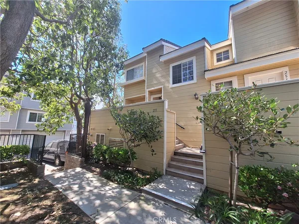$3,450 | 2800 Plaza Del Amo, Unit 255, Torrance, CA 90503