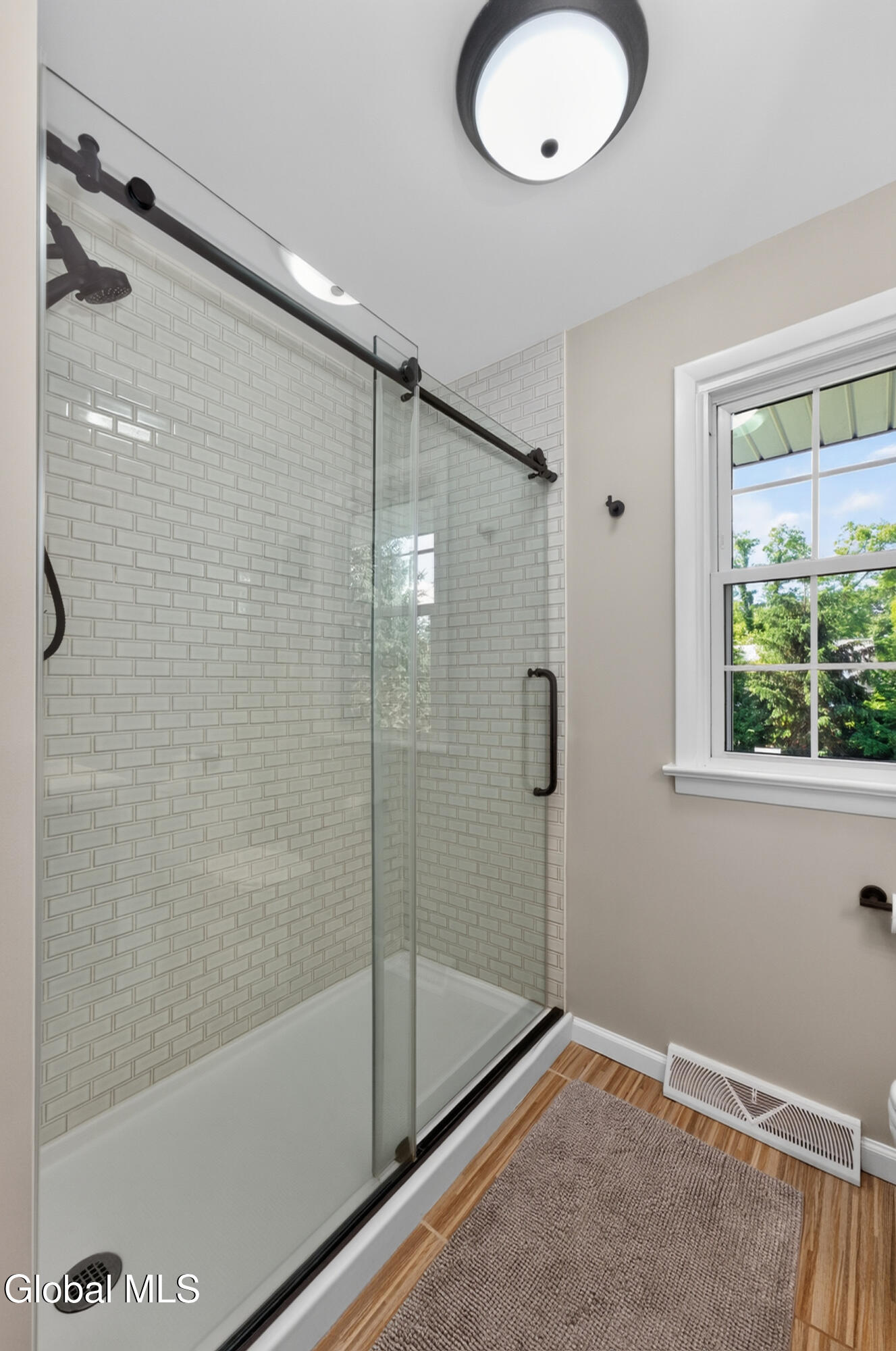 521 Russell Road Bethlehem, NY 12203 - Photo 27 of 51 5 Bathroom 2