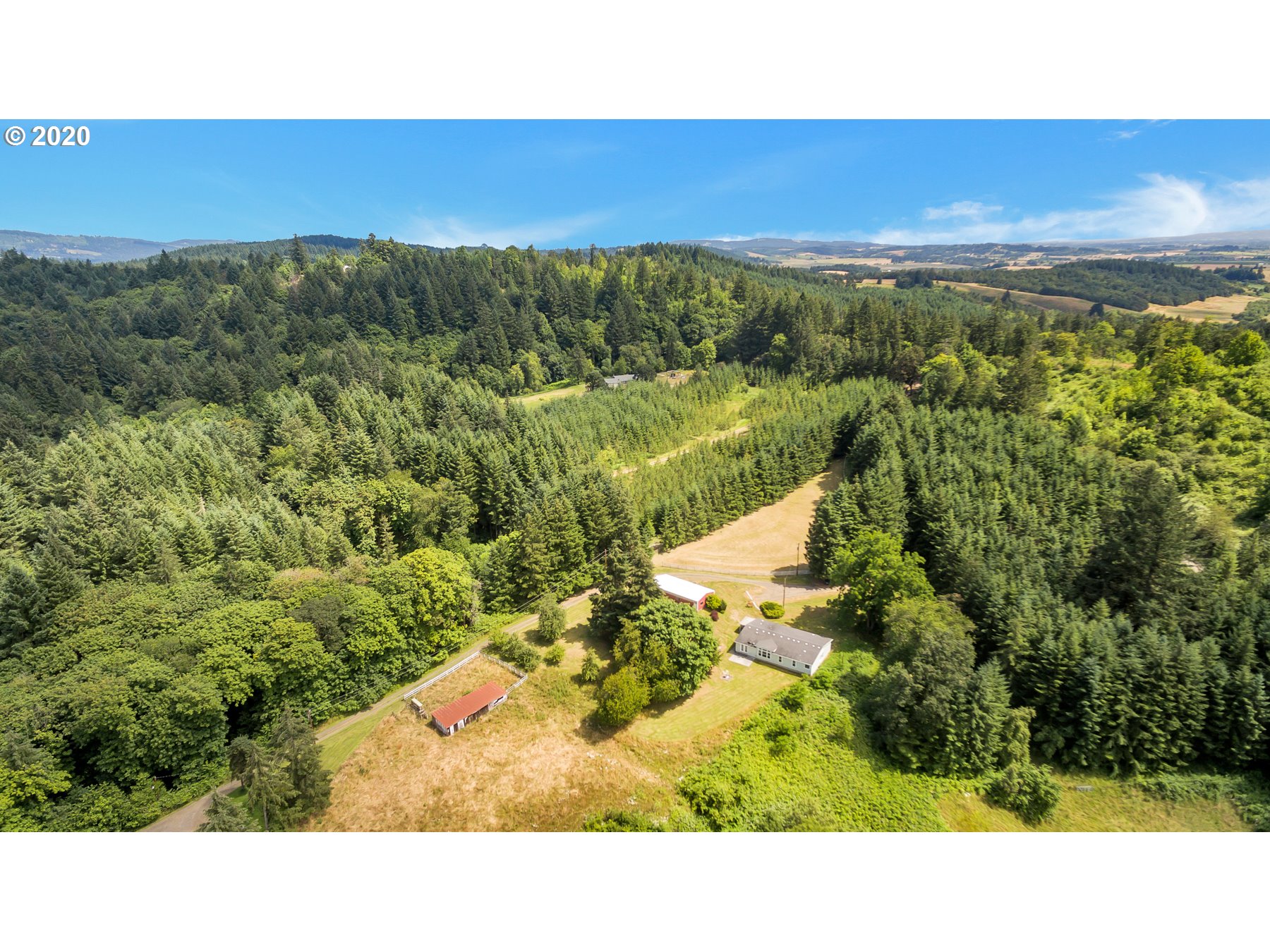 6990 Northwest Canyonview Road Gaston, OR 97119 - Photo 26 of 32 a view of a city