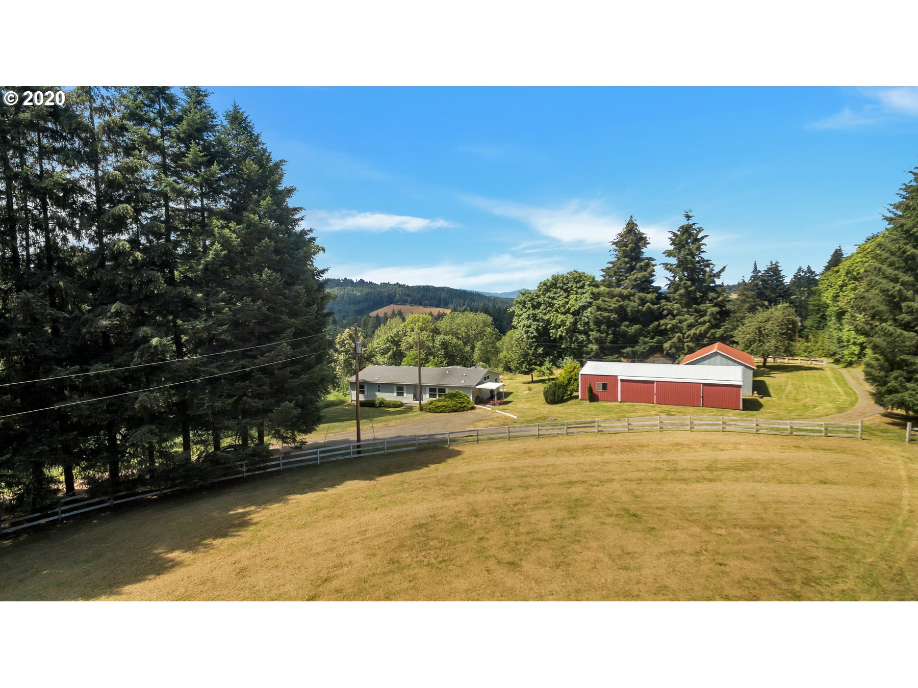 6990 Northwest Canyonview Road Gaston, OR 97119 - Photo 28 of 32 a balcony with an outdoor space