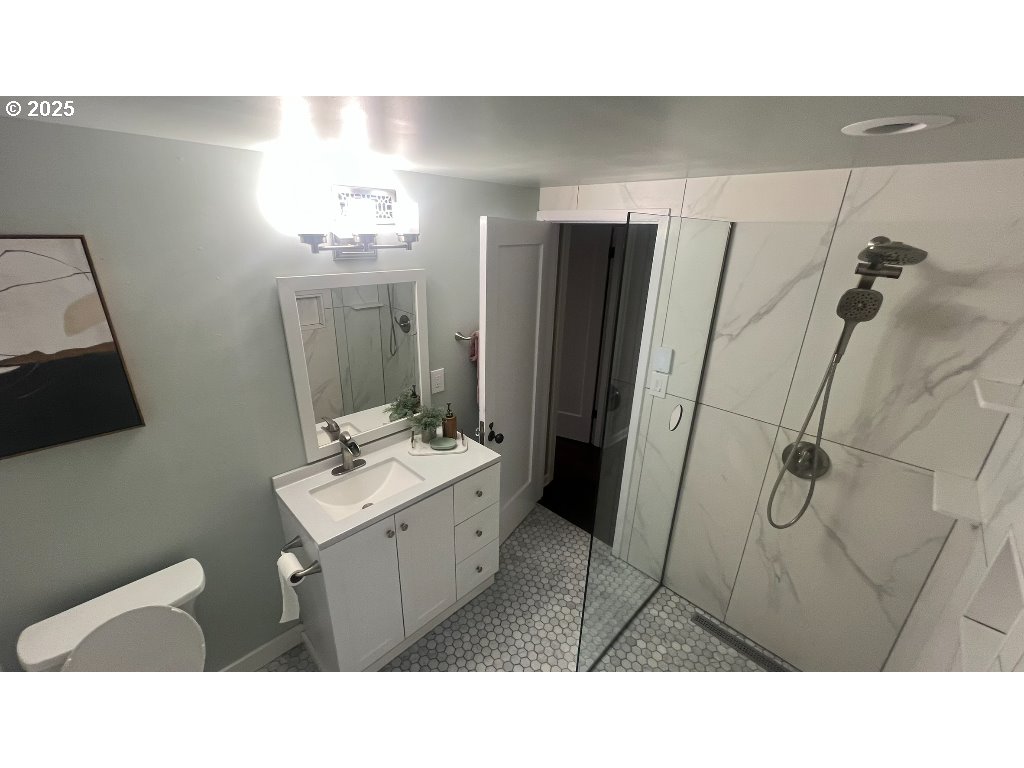 8155 Southwest Canyon Road Portland, OR 97225 - Photo 5 of 22 Gallery Image 5
