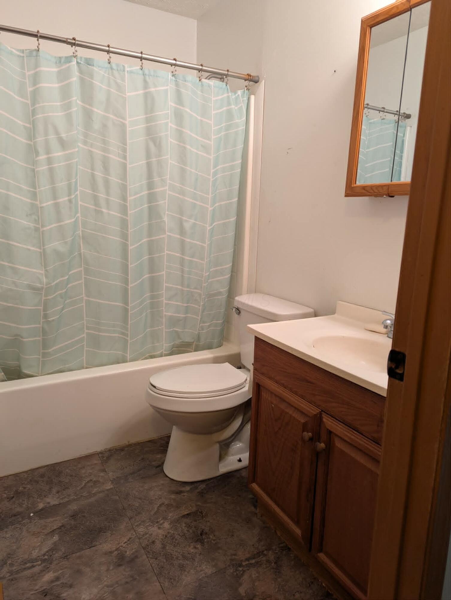 115 Grand Ridge Road Howard, OH 43028 - Photo 21 of 24 Second Bathroom
