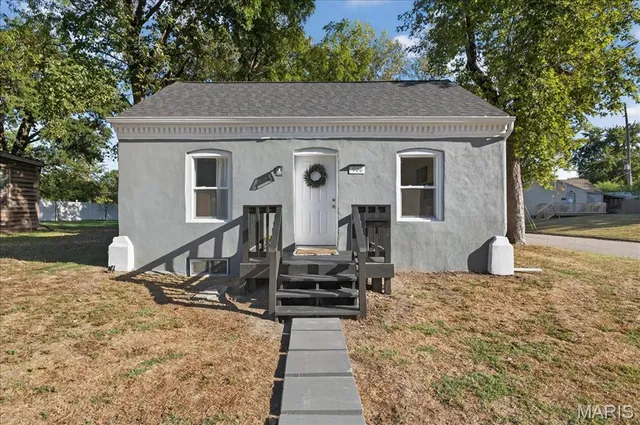 $142,000 | 900 North Church Street, Belleville, IL 62220
