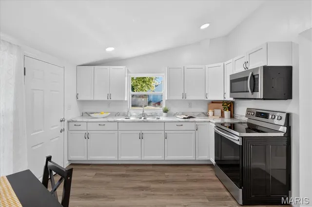 $142,000 | 900 North Church Street, Belleville, IL 62220