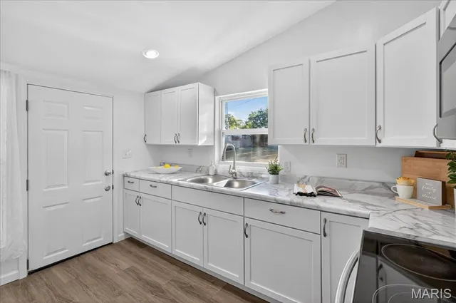 $142,000 | 900 North Church Street, Belleville, IL 62220