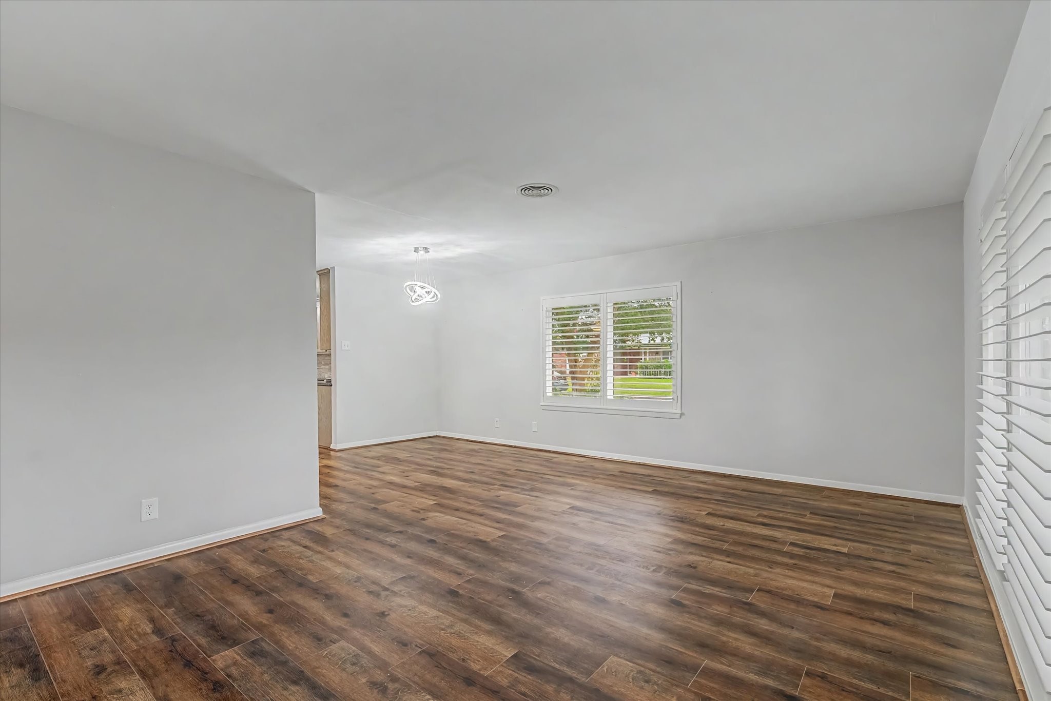2123 Ridgecrest Drive Houston, TX 77055 - Photo 16 of 44