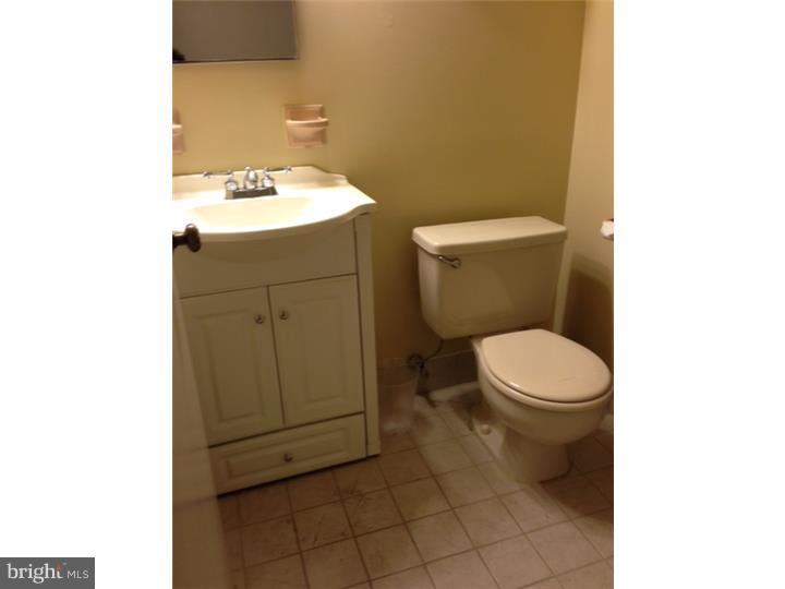 133 Valley Stream Lane Chesterbrook, PA 19087 - Photo 14 of 15 Master Bathroom