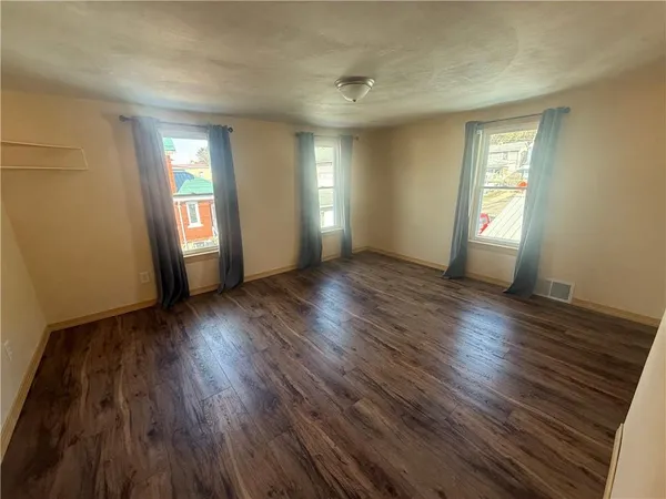$114,900 | 302 Neubert Street, Kittanning, PA 16201