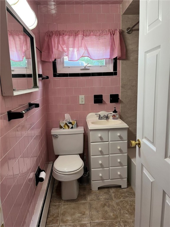 38 Sweet Avenue Woonsocket, RI 02895 - Photo 8 of 19