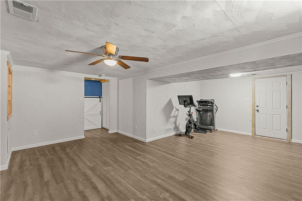 1109 Rankin Road White Oak, PA 15131 - Photo 25 of 29 Gallery Image 25