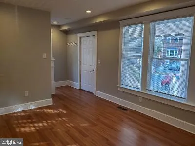 $3,900 | 2306 Commonwealth Avenue, Alexandria, VA 22301