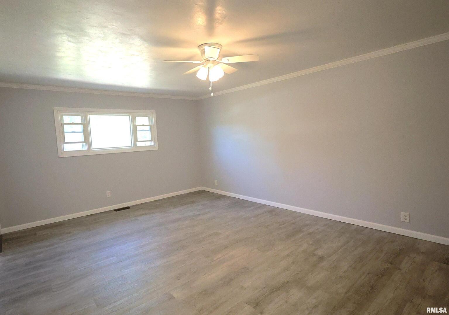 11 Ridge Road Centralia, IL 62801 - Photo 14 of 23