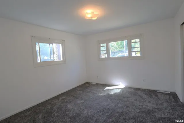 $175,000 | 11 Ridge Road, Centralia, IL 62801