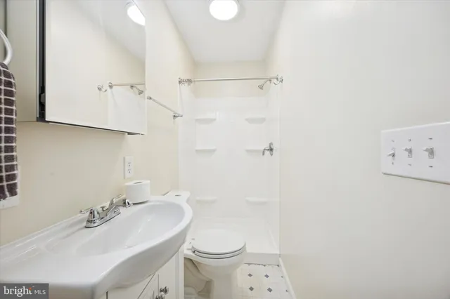 $1,750 | 6 Laurel Avenue, Wilmington, DE 19809