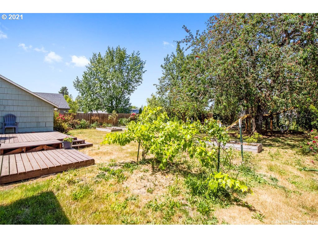 3550 Oregon Avenue Springfield, OR 97478 - Photo 25 of 30