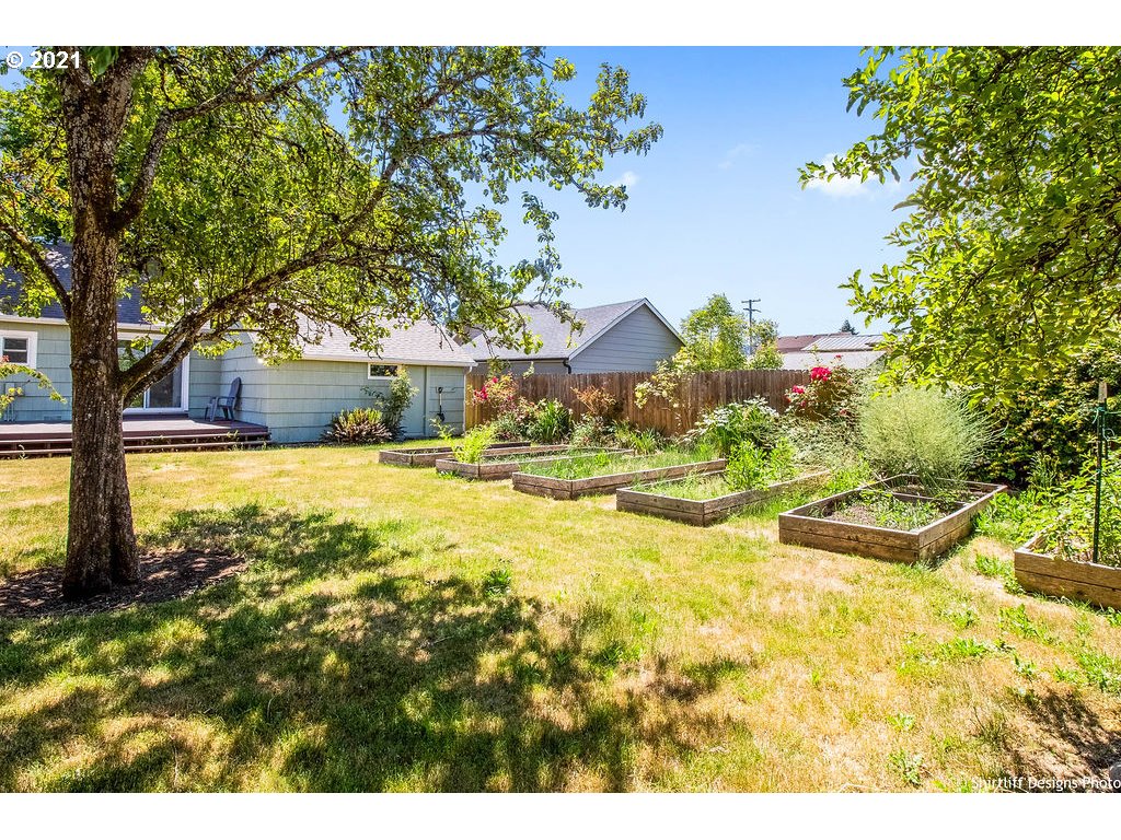 3550 Oregon Avenue Springfield, OR 97478 - Photo 27 of 30