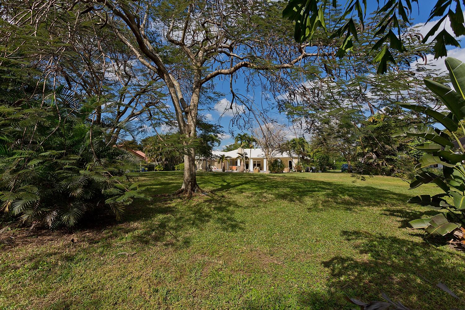 11376 Sundance Lane Boca Raton, FL 33428 - Photo 30 of 34 28_Backyard2
