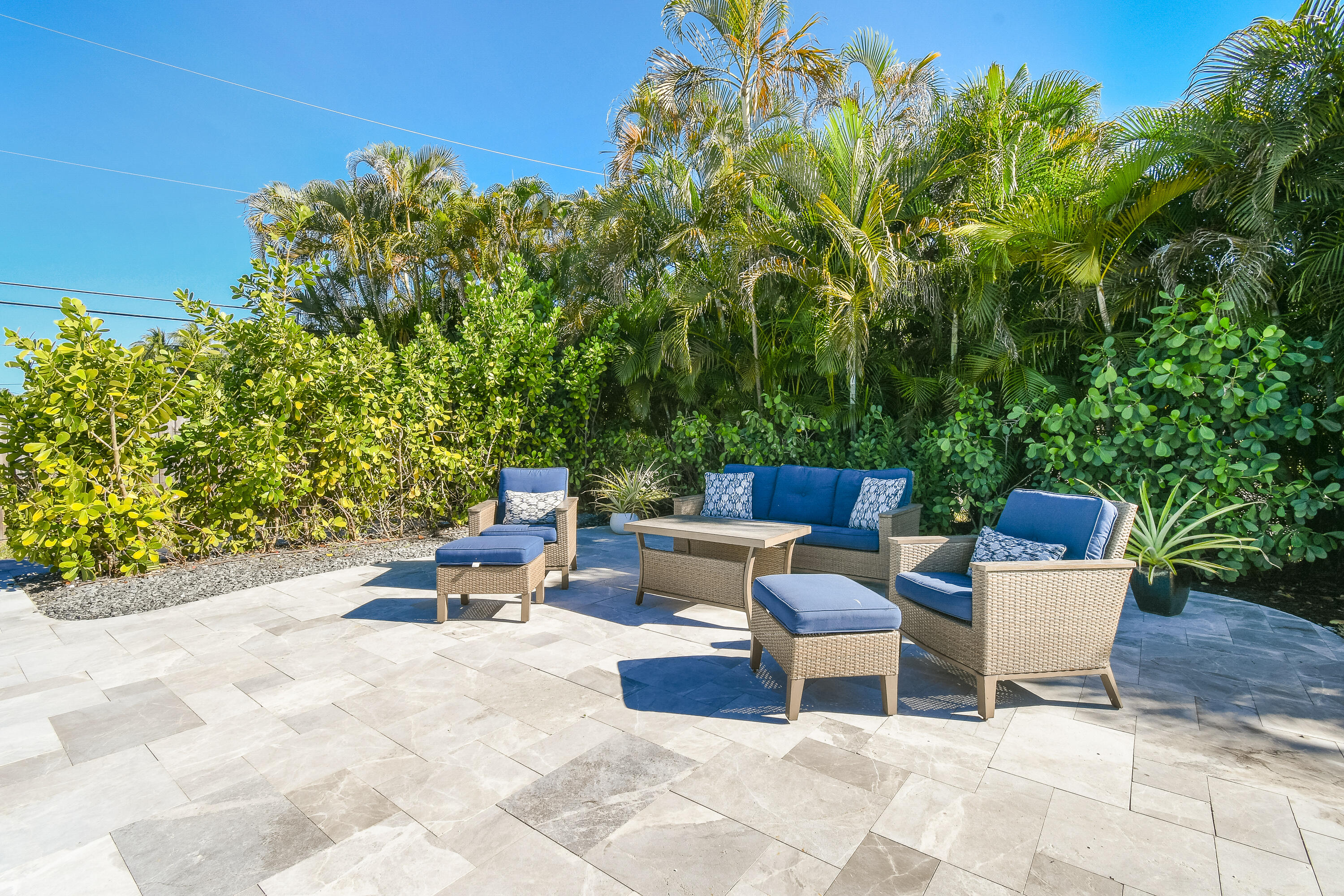 4835 Bimini Road Jupiter, FL 33469 - Photo 18 of 37 DSC_7638