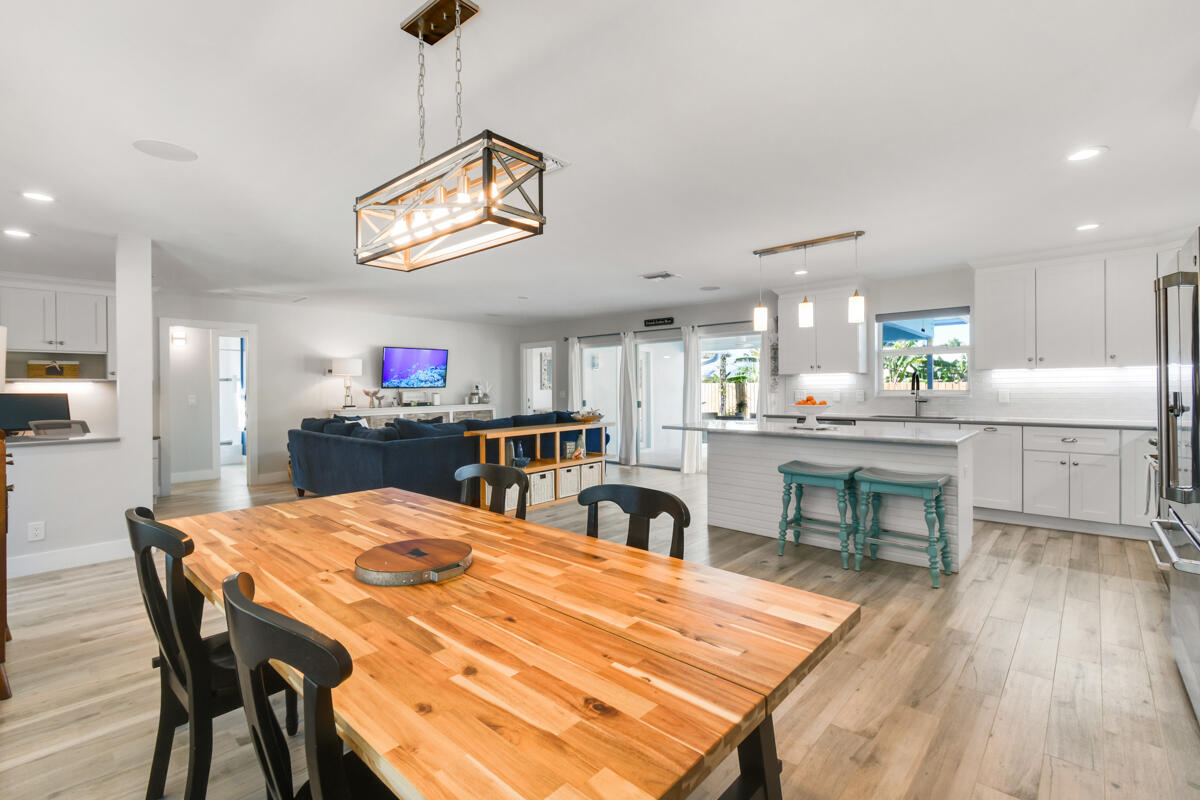 4835 Bimini Road Jupiter, FL 33469 - Photo 10 of 37 DSC_9268