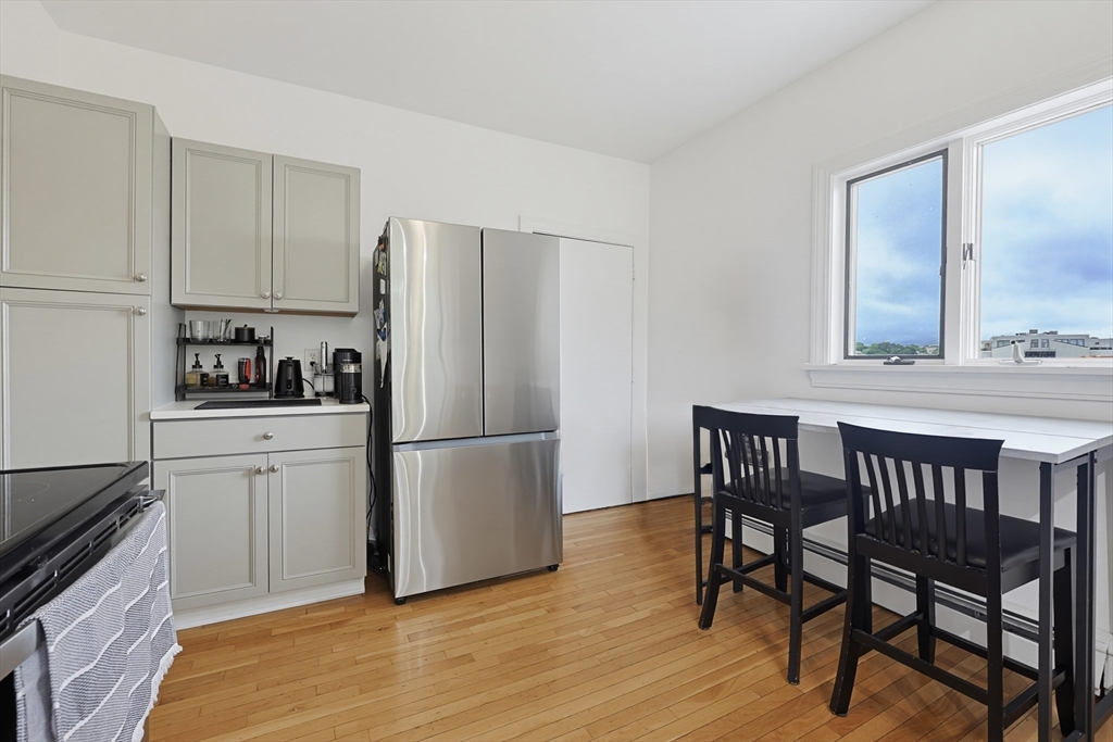 87 Broad Street, Unit 3 Lynn, MA 01902 - Photo 2 of 25