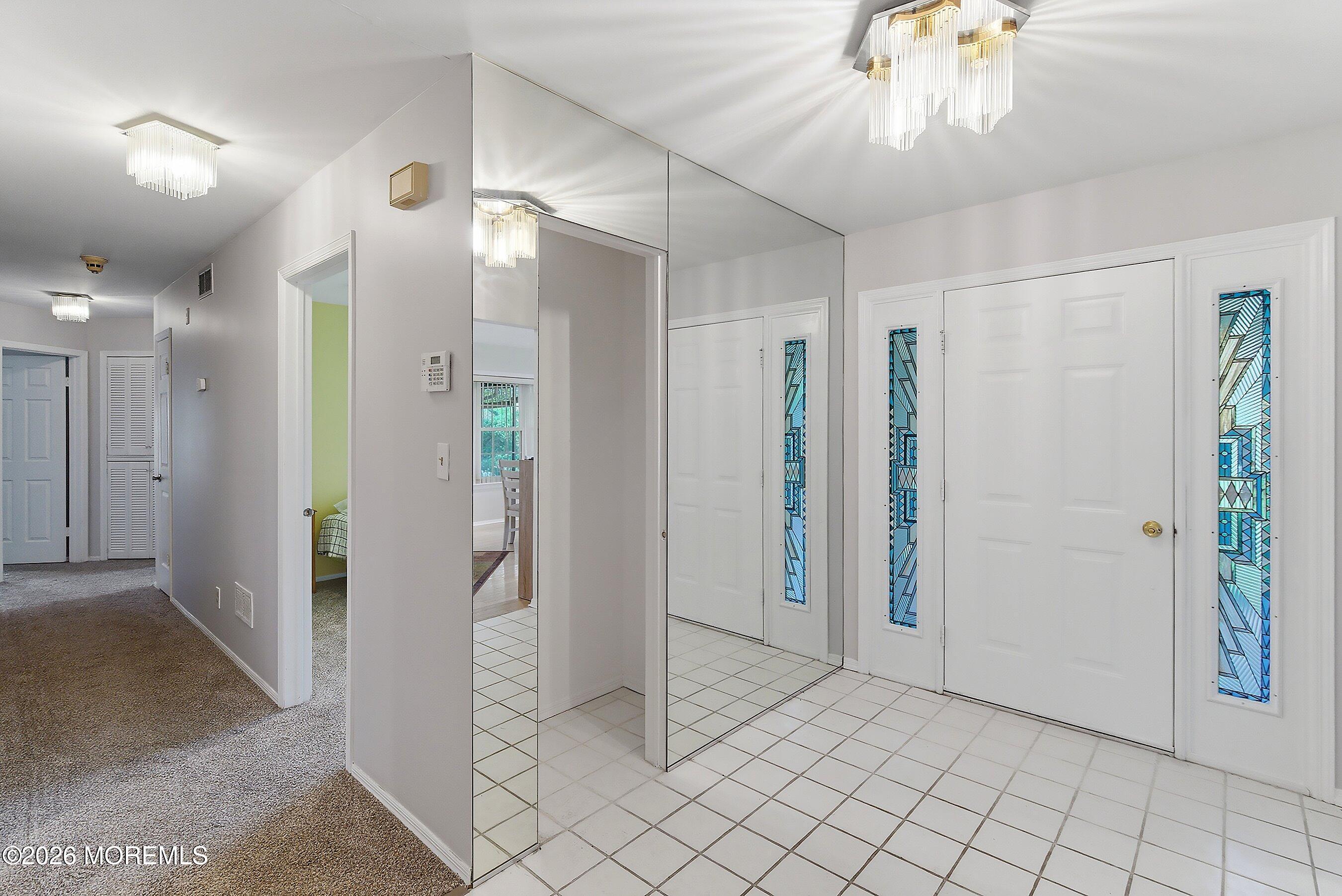 19 Ingram Drive Monroe Township, NJ 08831 - Photo 6 of 35 1000020009