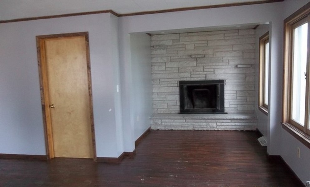 1290 South Tuscola Road Bay City, MI 48708 - Photo 12 of 25