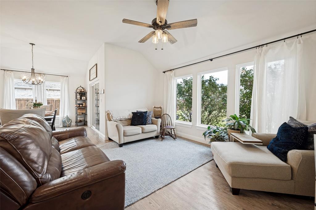 112 Kens Court Pilot Point, TX 76258 - Photo 11 of 25 Gallery Image 11